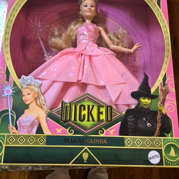 Wicked Deluxe Glinda URL misprint Mattel NWT never opened - Picture 2 of 7
